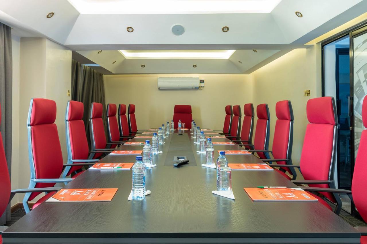 Cysuites Apartment Hotel Найроби Екстериор снимка